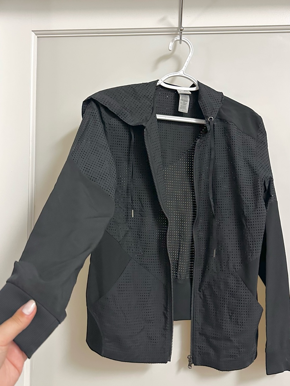 Women’s Champion Black Perforated Mesh Hooded Zip-Up Athletic Jacket Size S